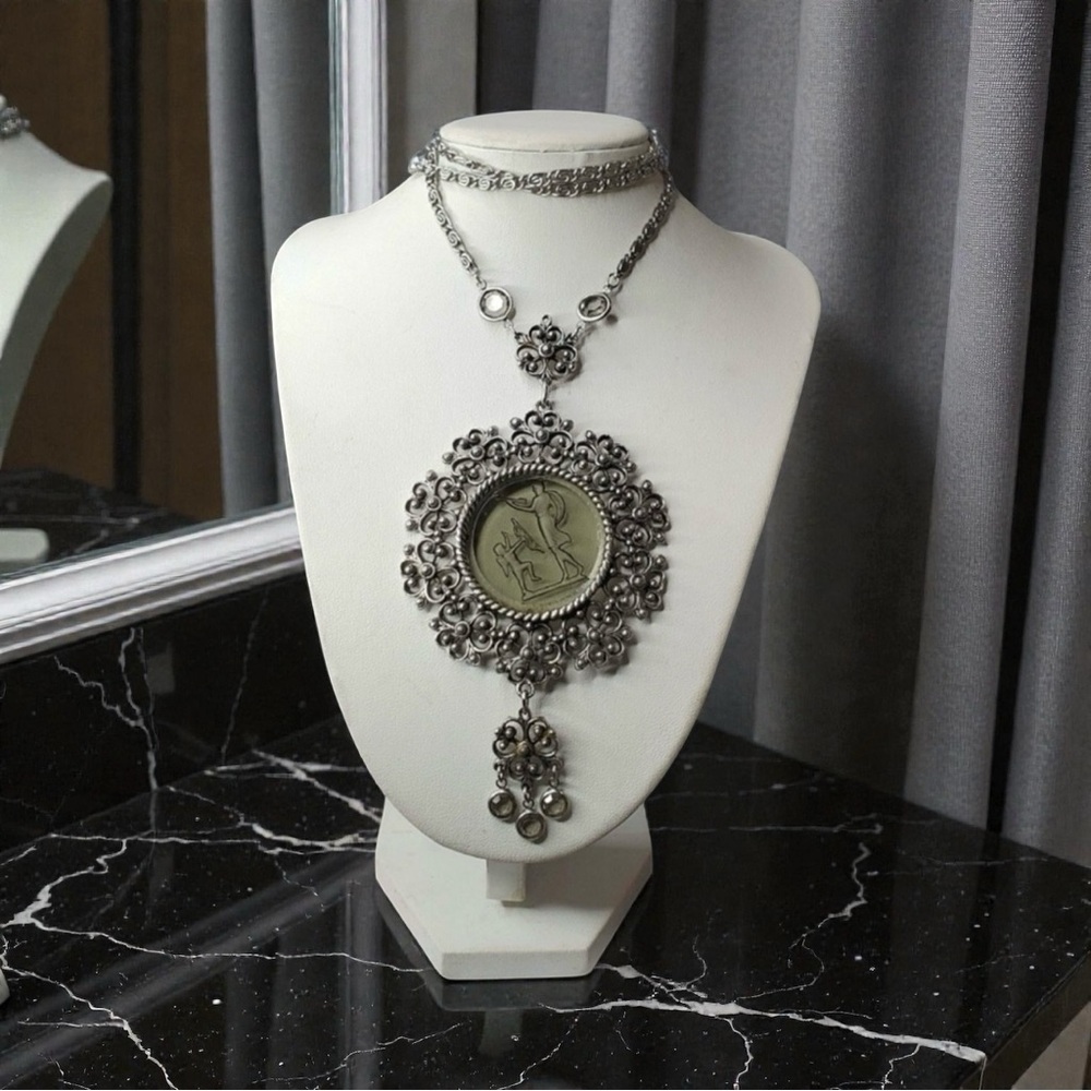 GOLDETTE Vintage Silver Intaglio Glass Cameo Cupid Venus Tassel Necklace